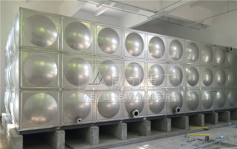 四柱液压机压制成型装配式水箱