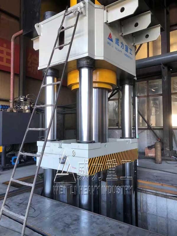 压制石墨坩埚专用1500吨液压机